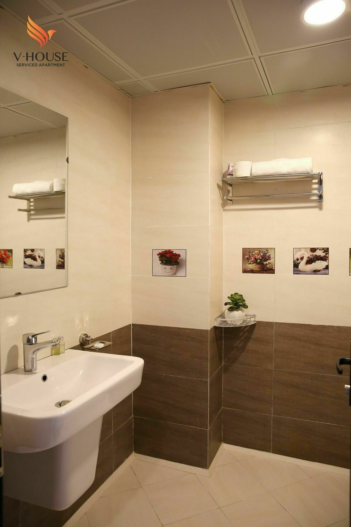 V House 5 Serviced Apartment Hanoi Dış mekan fotoğraf